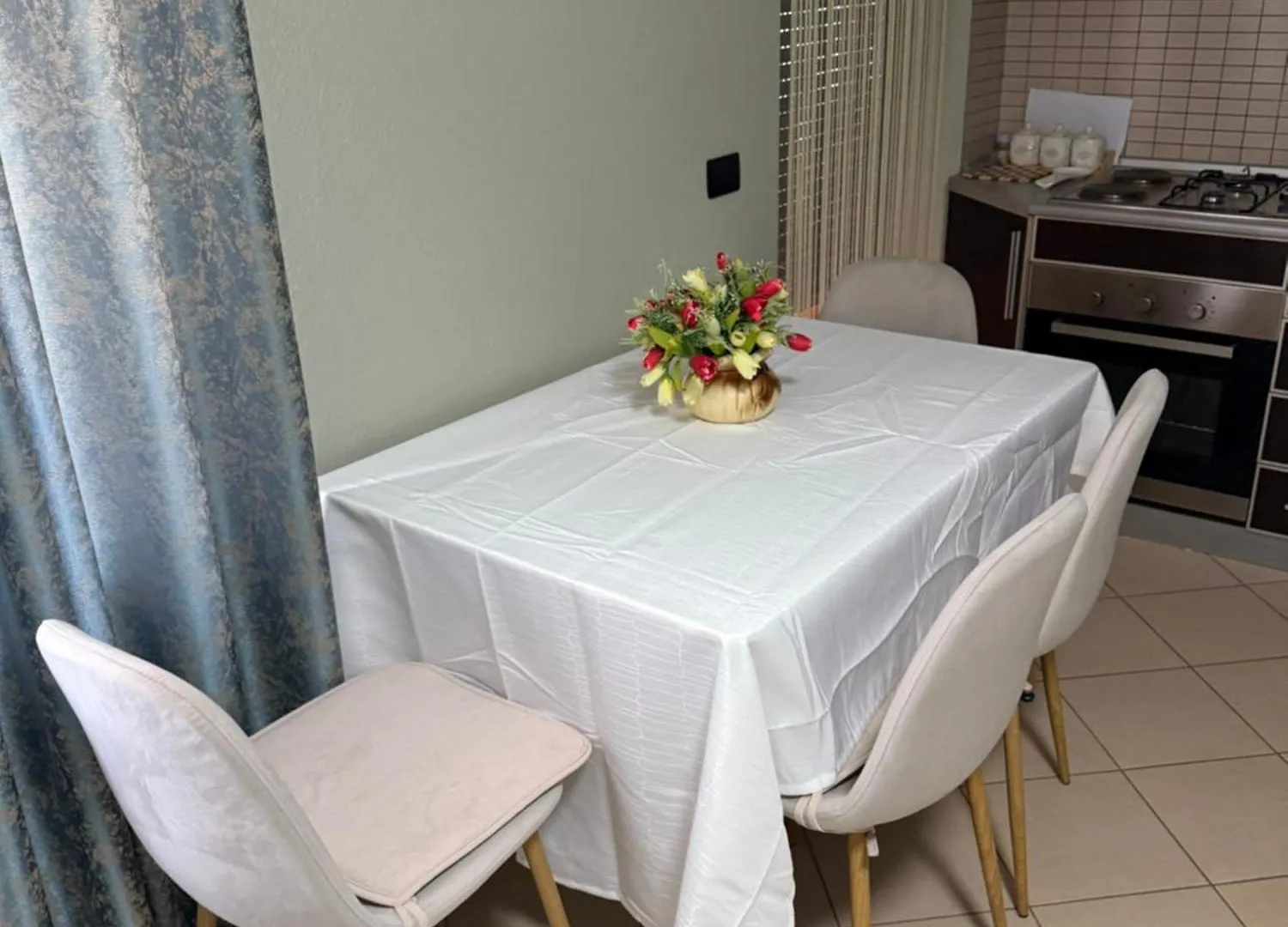 Armando'S Guesthouse Pogradec