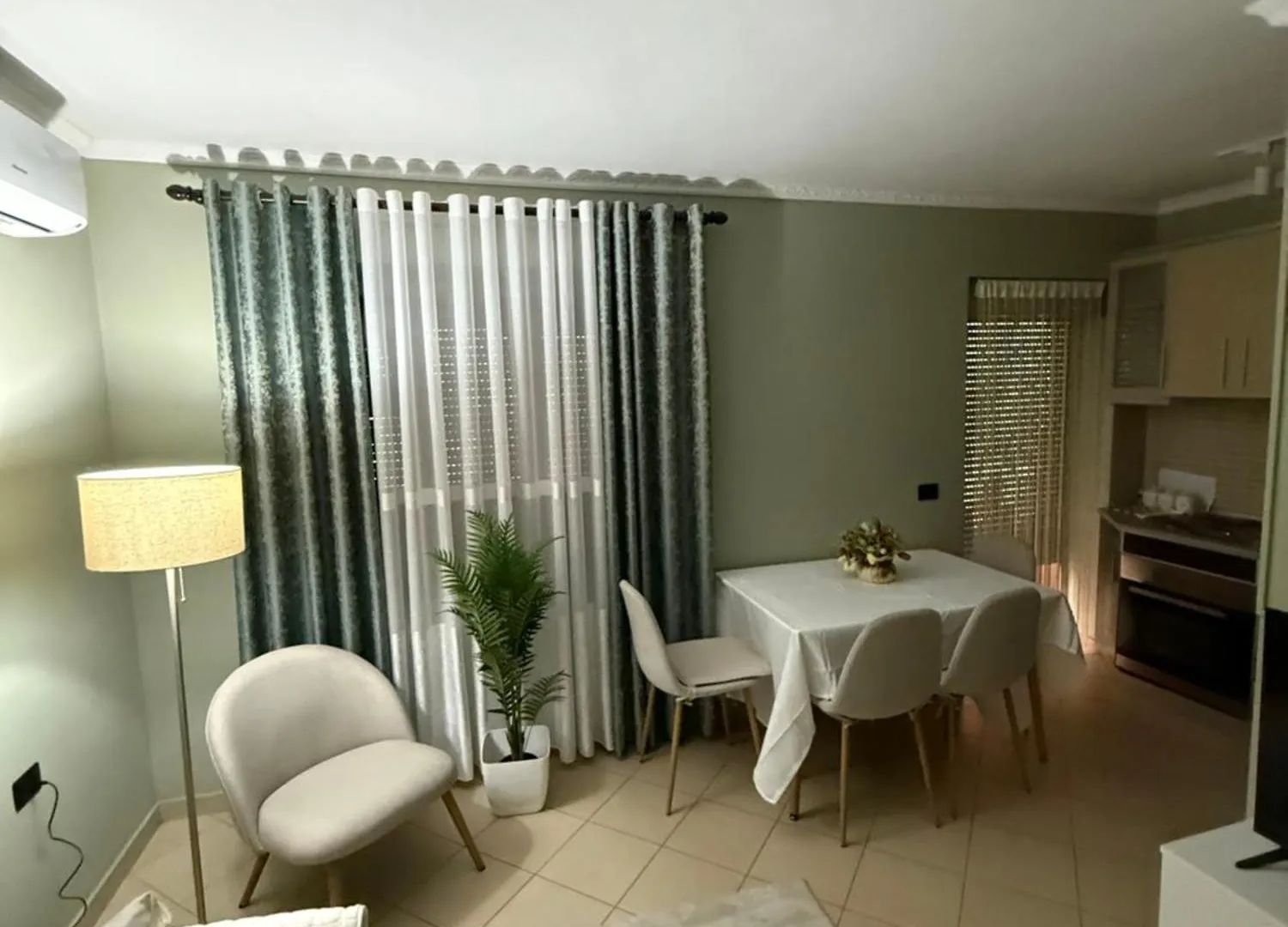 Armando'S Guesthouse Pogradec